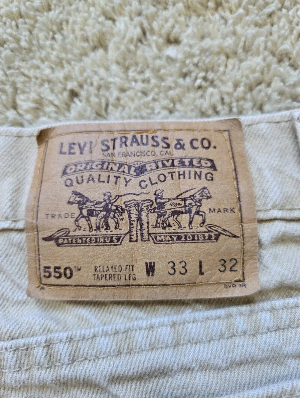 Levis 550 Relaxed Fit Tapered Leg Jeans Mens 33×32 Beige Khaki Made In USA